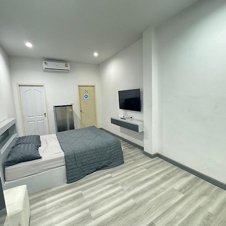 K&K Apartment Bang Phli Esterno foto